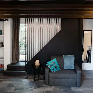 https://lorangeraie-et-la-palmeraie-dendoume.fr-provencehotel.com