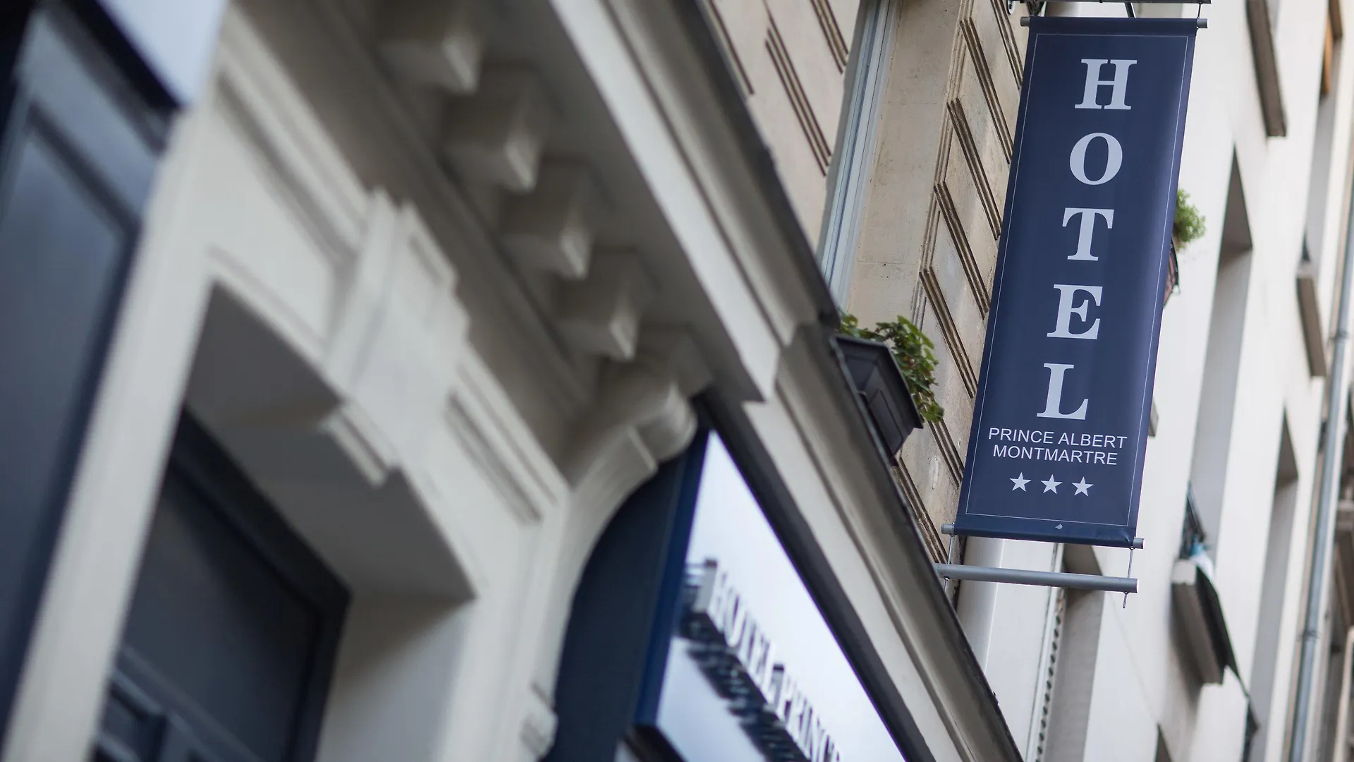 *** Hotel Prince Albert Montmartre Paris França