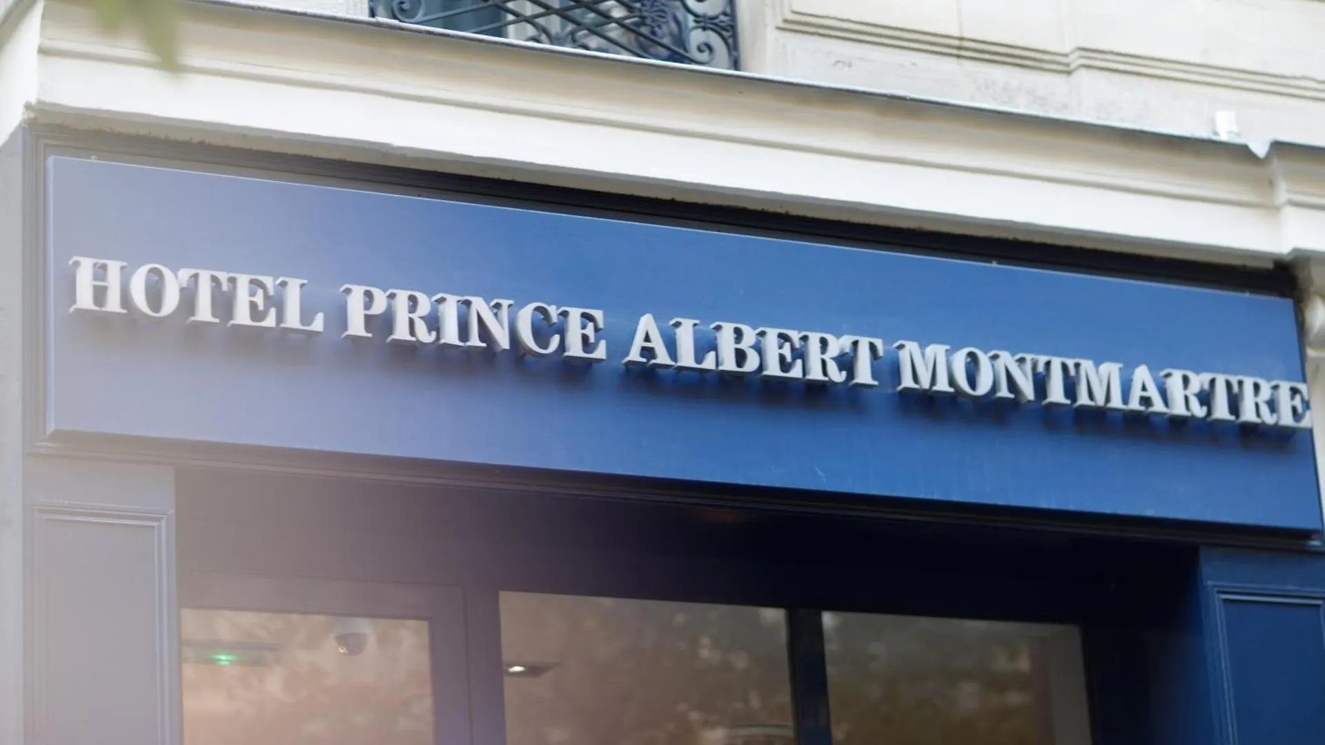 Prince Albert Montmartre Paris 3*,