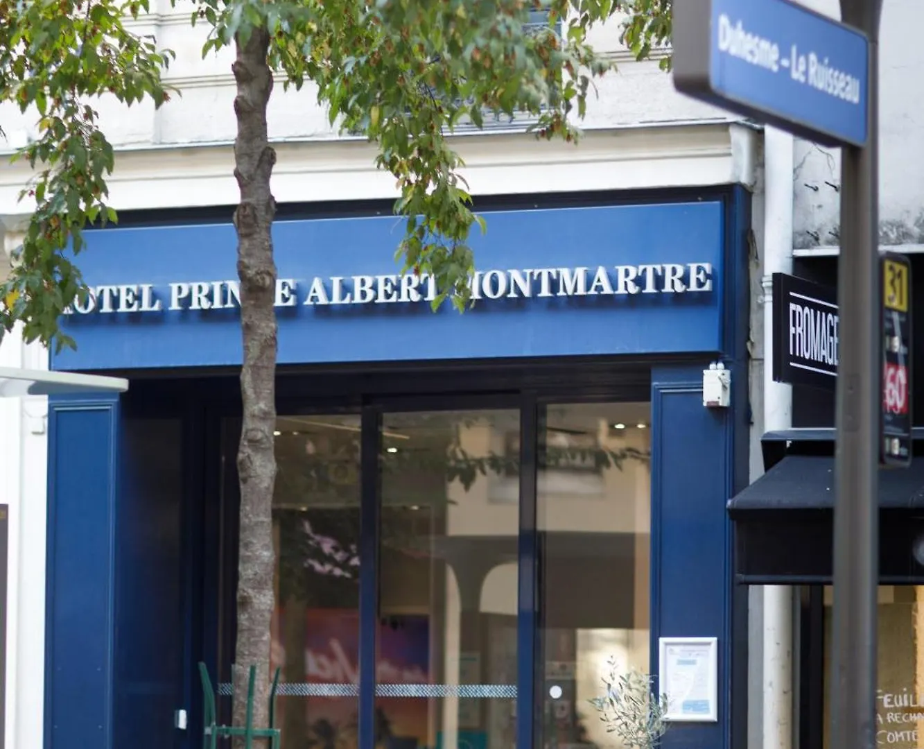 Prince Albert Montmartre Paris
