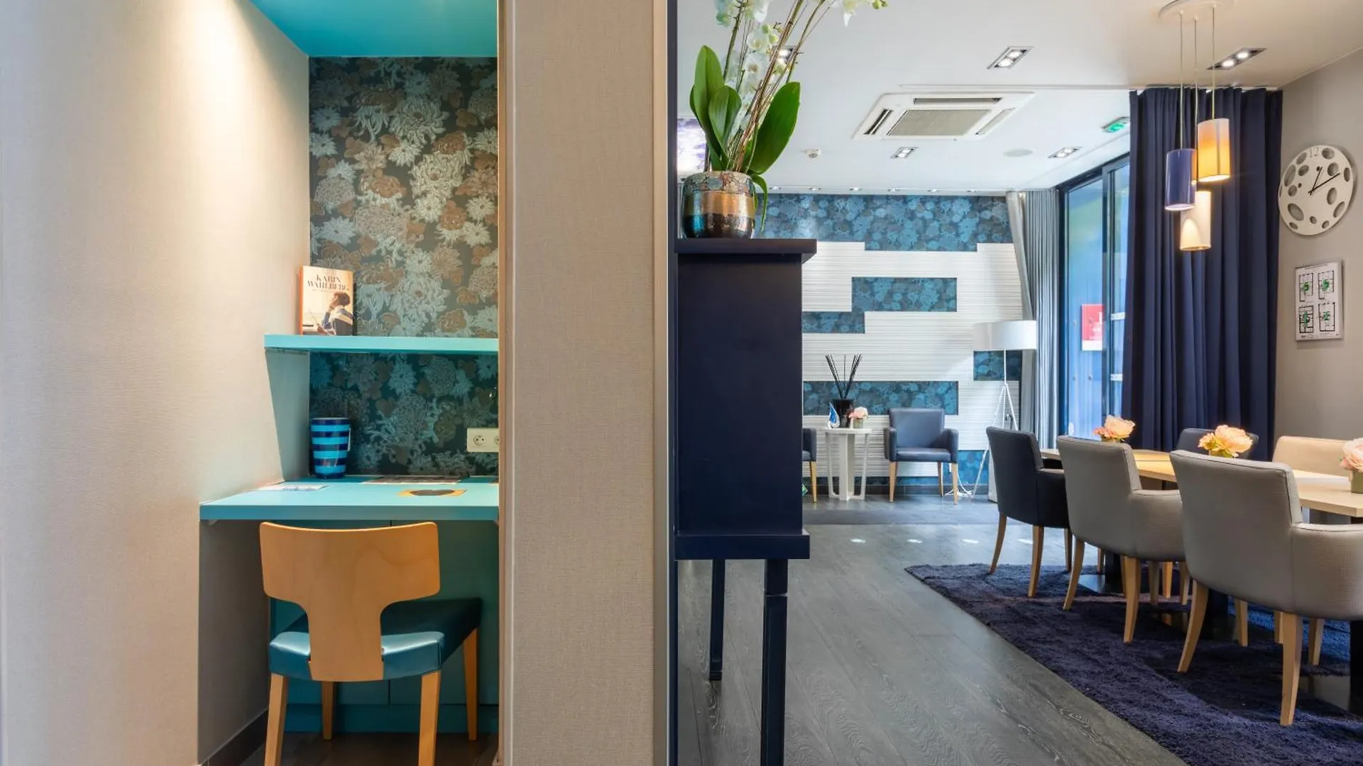 *** Hotel Prince Albert Montmartre Paris France