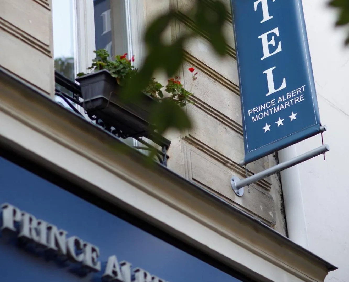 Prince Albert Montmartre Paris 3*,